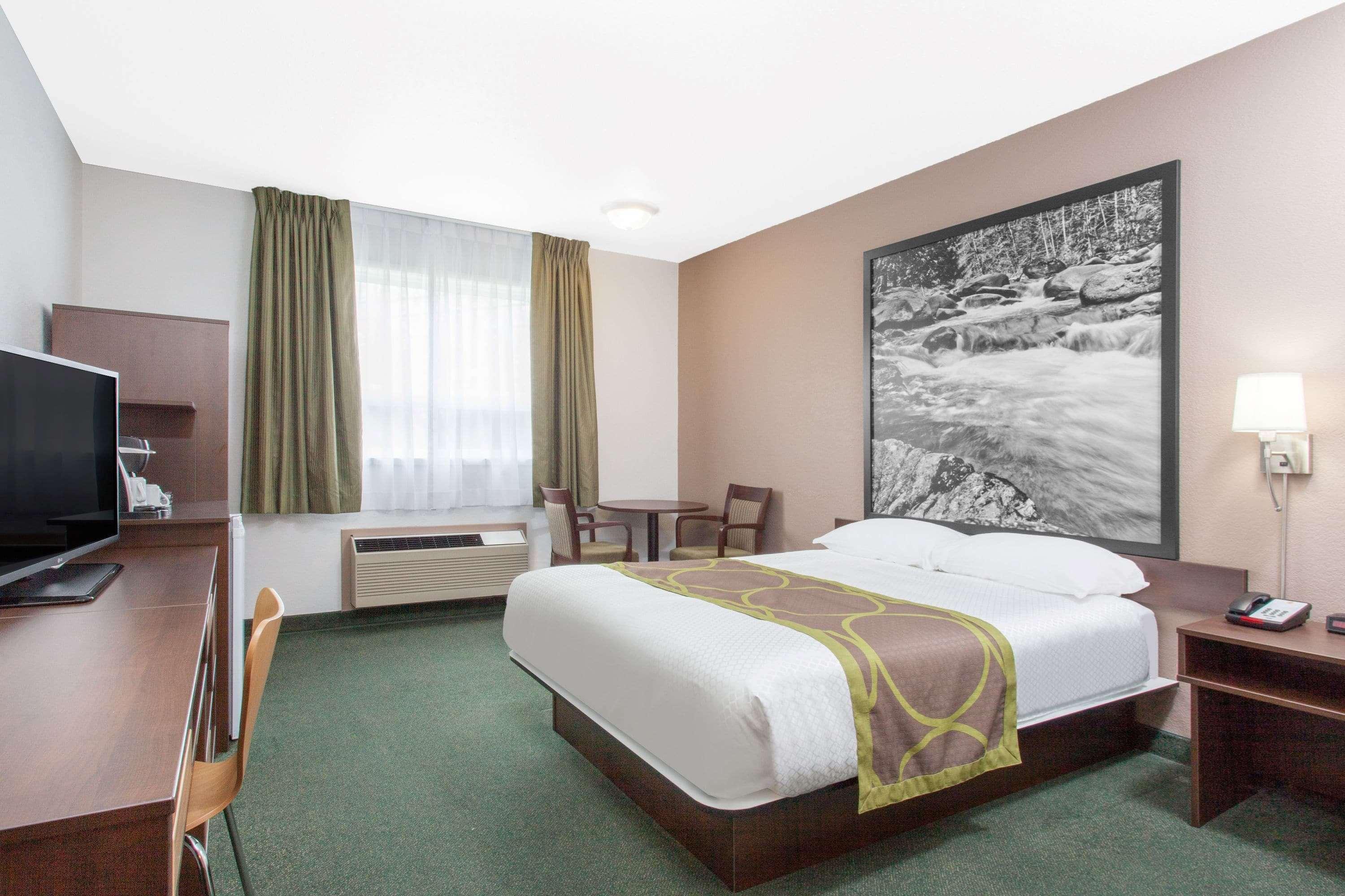Super 8 By Wyndham Kenora Hotel Luaran gambar
