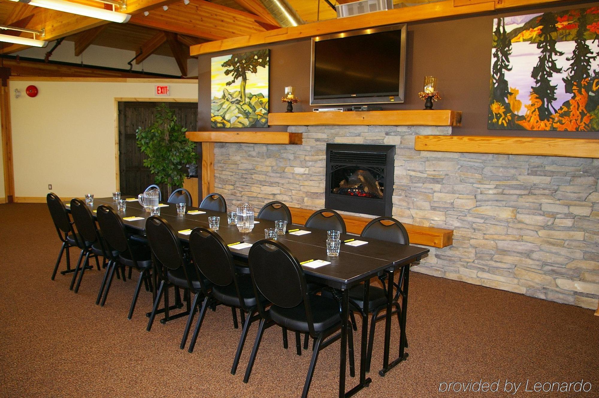 Super 8 By Wyndham Kenora Hotel Perniagaan gambar