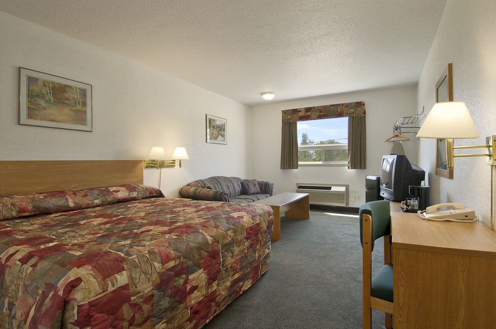 Super 8 By Wyndham Kenora Hotel Luaran gambar