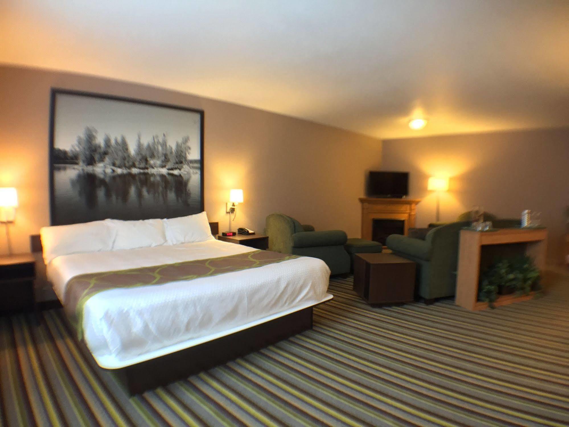 Super 8 By Wyndham Kenora Hotel Luaran gambar