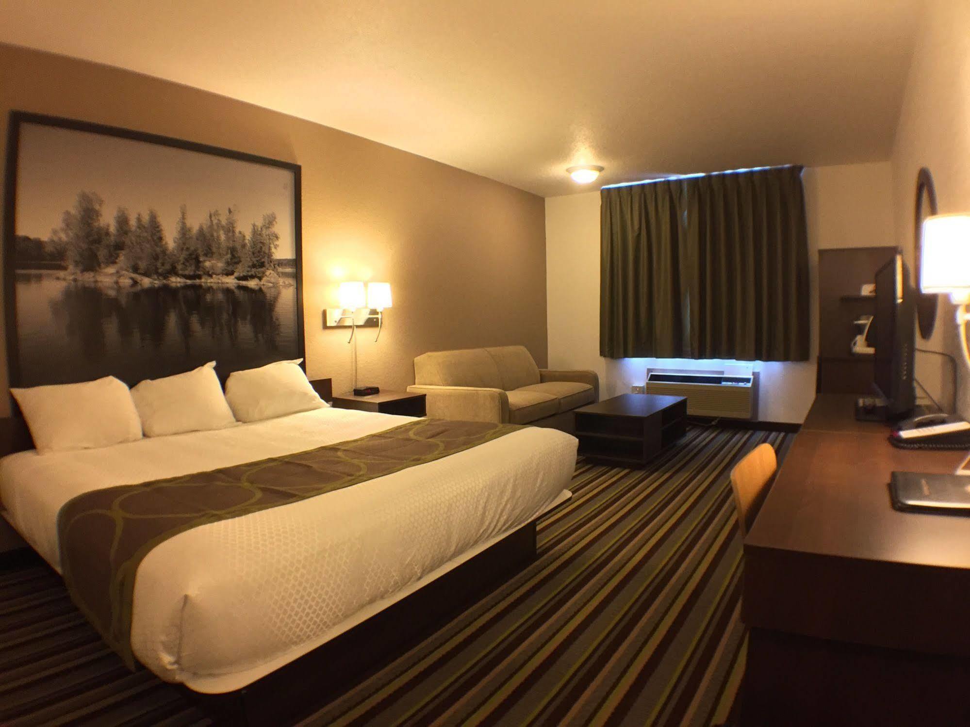 Super 8 By Wyndham Kenora Hotel Luaran gambar